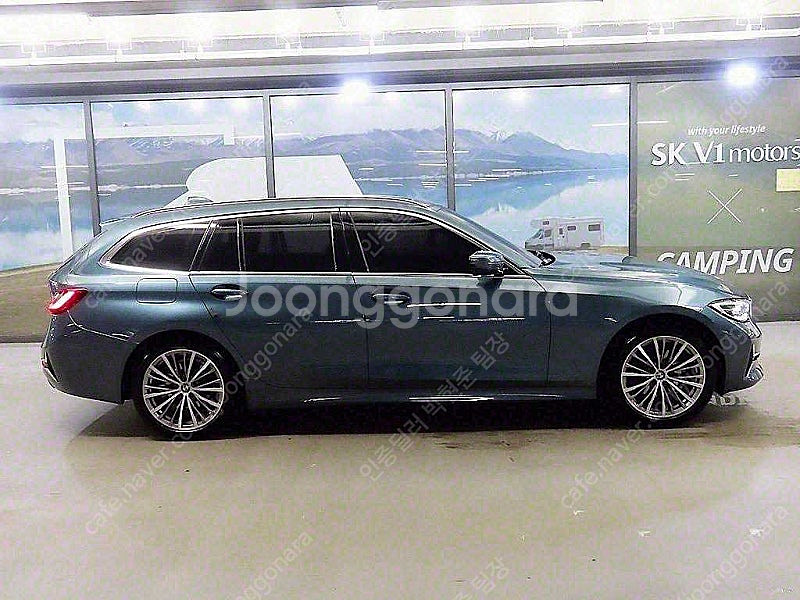 BMW 3시리즈 중고 BMW 320i 중고 승용차 파란색 2021년식 54,189km 320i 투어링 럭셔리 개인사...--4
